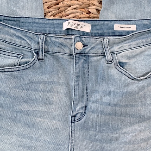 Judy Blue Colby Release Hem Skinny Jean - Picture 10 of 16